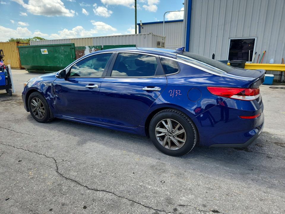 Photo 2 from auction – 2019 KIA OPTIMA with VIN 5XXGT4L30KG319452