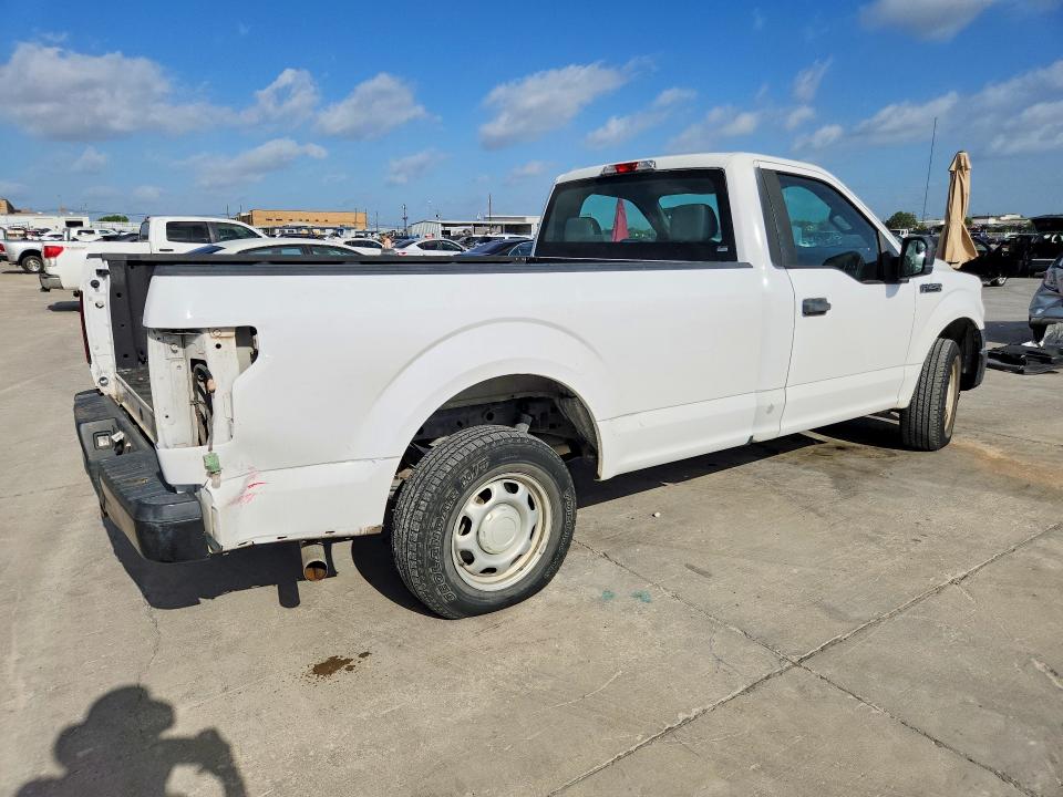 Photo 3 from auction – 2016 FORD F150 with VIN 1FTMF1CF7GKF06977