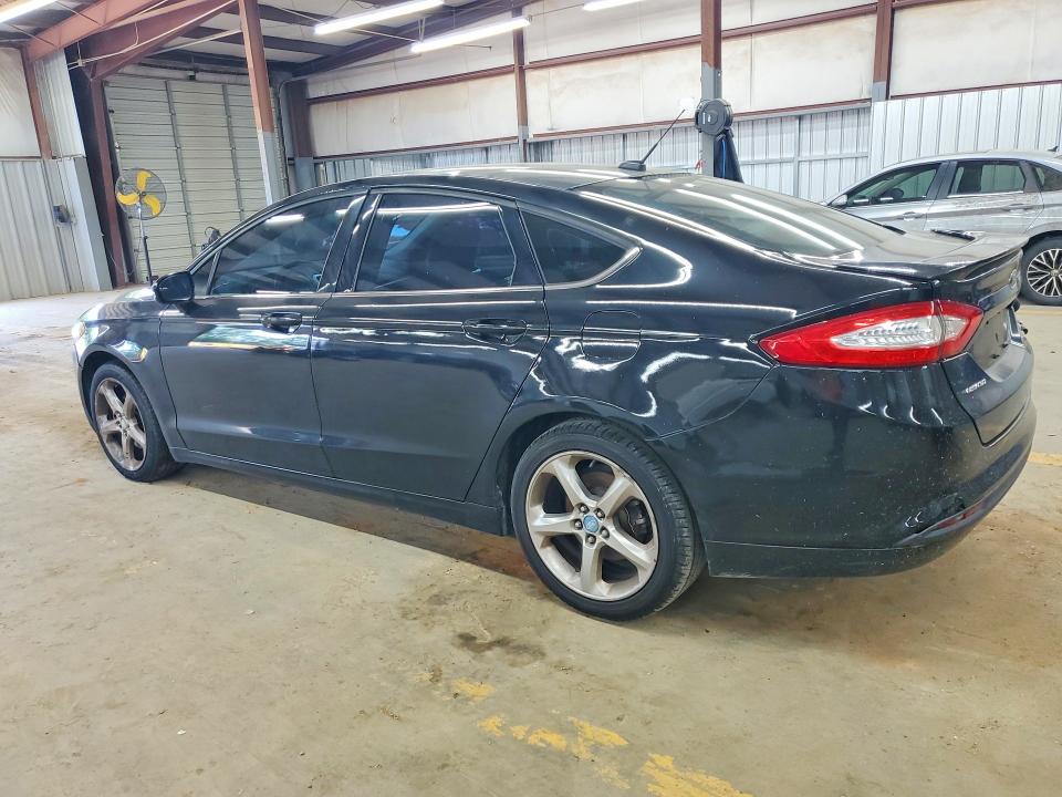 Photo 2 from auction – 2013 FORD FUSION with VIN 3FA6P0HR6DR253361