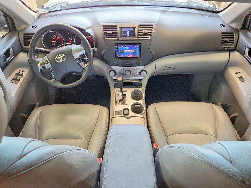 Снимка 8 от търг – 2011 TOYOTA HIGHLANDER с VIN 5TDZA3EH4BS010311