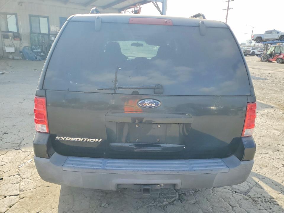 Photo 6 from auction – 2006 FORD EXPEDITION with VIN 1FMPU15546LA20851