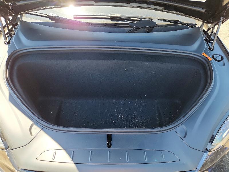 Photo 11 from auction – 2025 TESLA MODEL X with VIN 7SAXCBE54SF466172