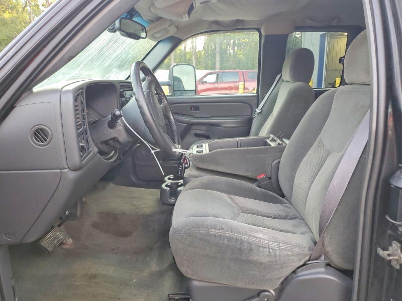 Снимка 7 от търг – 2004 CHEVROLET SILVERADO с VIN 2GCEK19T741256472