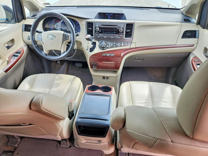 Photo 8 from auction – 2014 TOYOTA SIENNA with VIN 5TDYK3DCXES508905