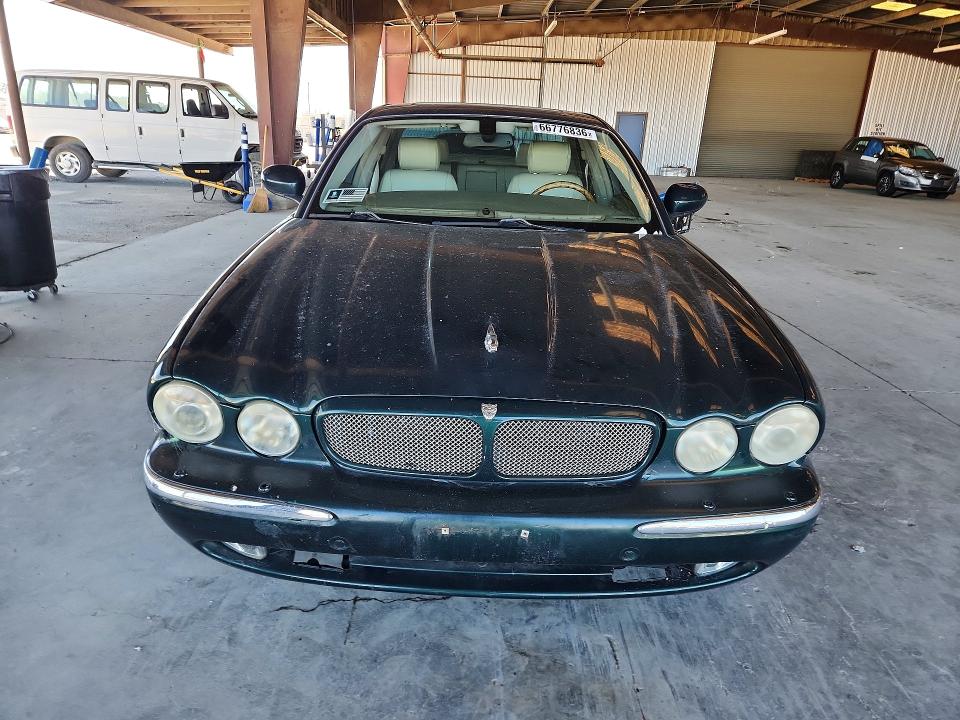 Photo 5 from auction – 2004 JAGUAR XJR with VIN SAJWA73B24TG30933