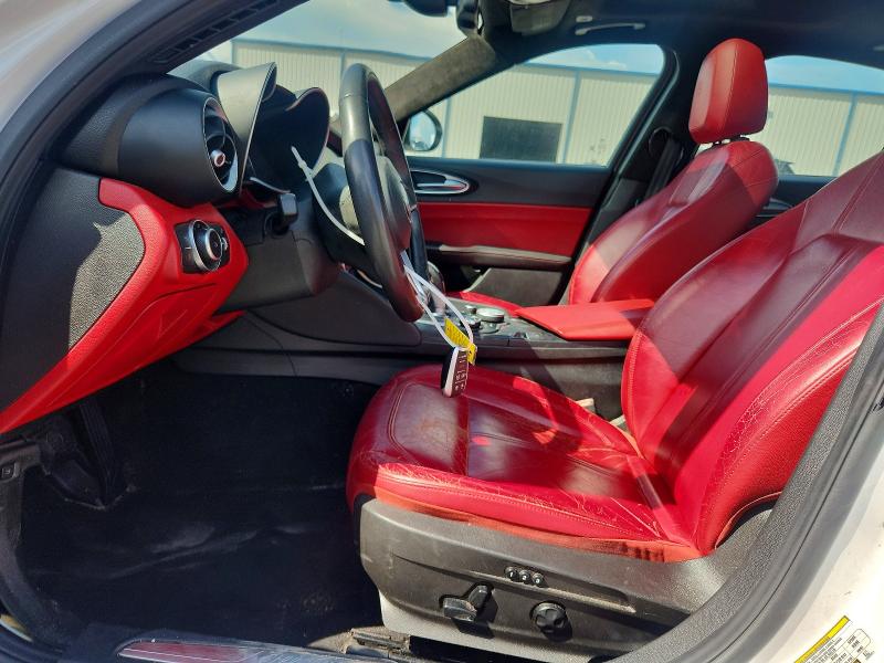 Photo 7 from auction – 2018 ALFA ROMEO GIULIA with VIN ZARFAEBN2J7590021