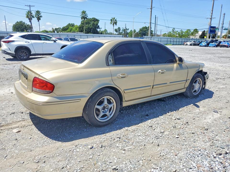 Photo 3 from auction – 2004 HYUNDAI SONATA with VIN KMHWF25H44A940283