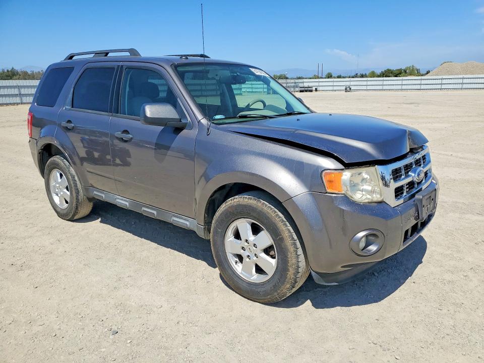 Photo 4 from auction – 2012 FORD ESCAPE with VIN 1FMCU0DG3CKB67952