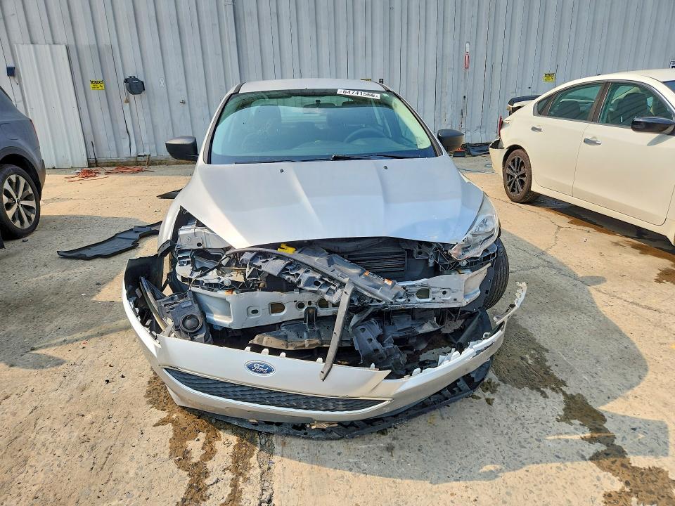 Photo 5 from auction – 2017 FORD FOCUS with VIN 1FADP3E26HL335675