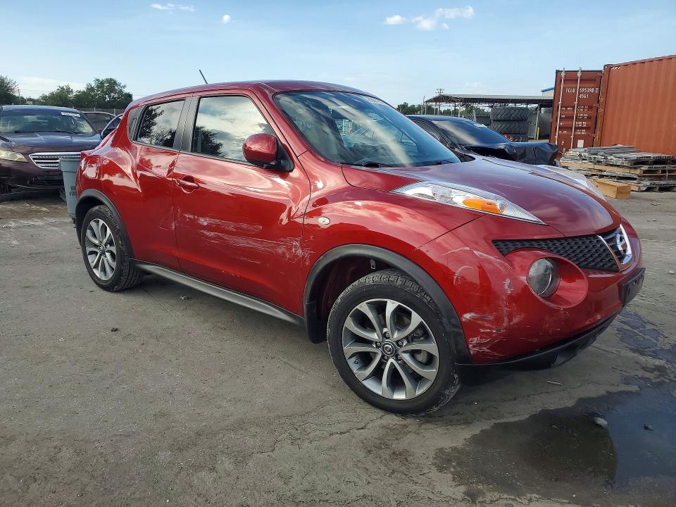 Снимка 4 от търг – 2014 NISSAN JUKE с VIN JN8AF5MR6ET455101