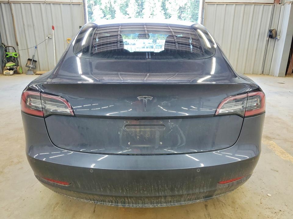 صورة رقم 6 من المزاد - 2018 TESLA MODEL 3 مع VIN 5YJ3E1EA3JF033616