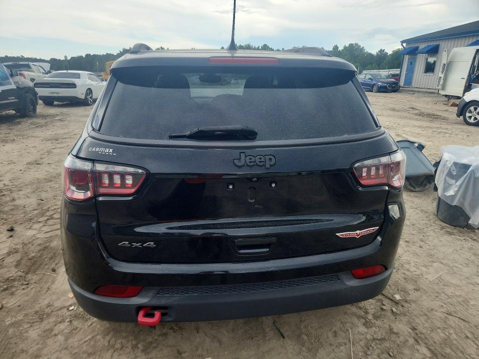 Zdjęcie 6 z aukcji – 2020 JEEP COMPASS z VIN 3C4NJDDB5LT101631
