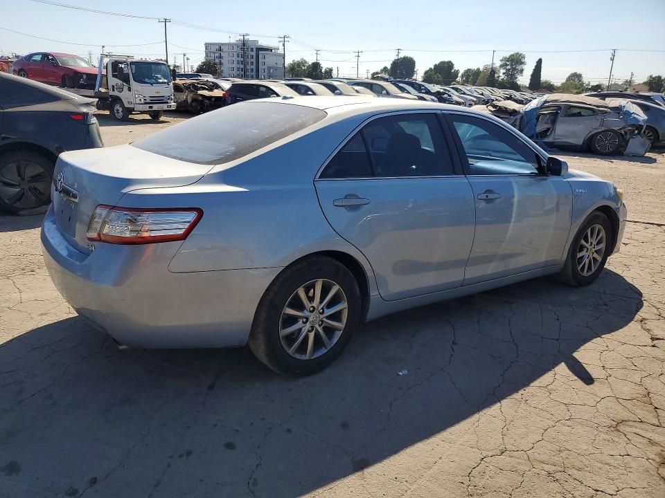 Photo 3 from auction – 2011 TOYOTA CAMRY with VIN 4T1BB3EK7BU137166