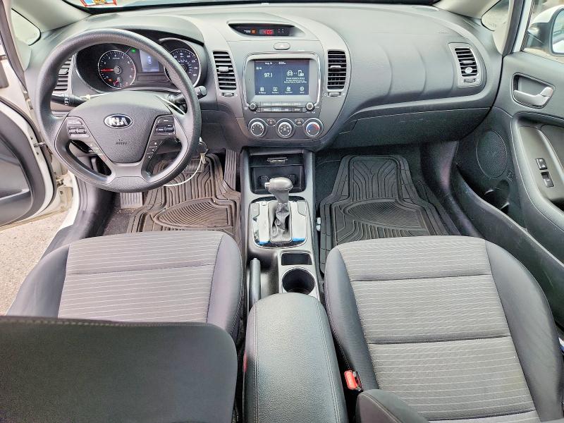 Photo 8 from auction – 2018 KIA FORTE with VIN 3KPFL4A76JE245124