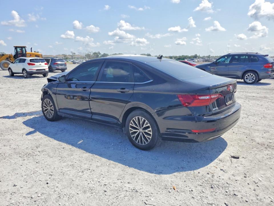 Photo 2 from auction – 2021 VOLKSWAGEN JETTA with VIN 3VWC57BU3MM079574