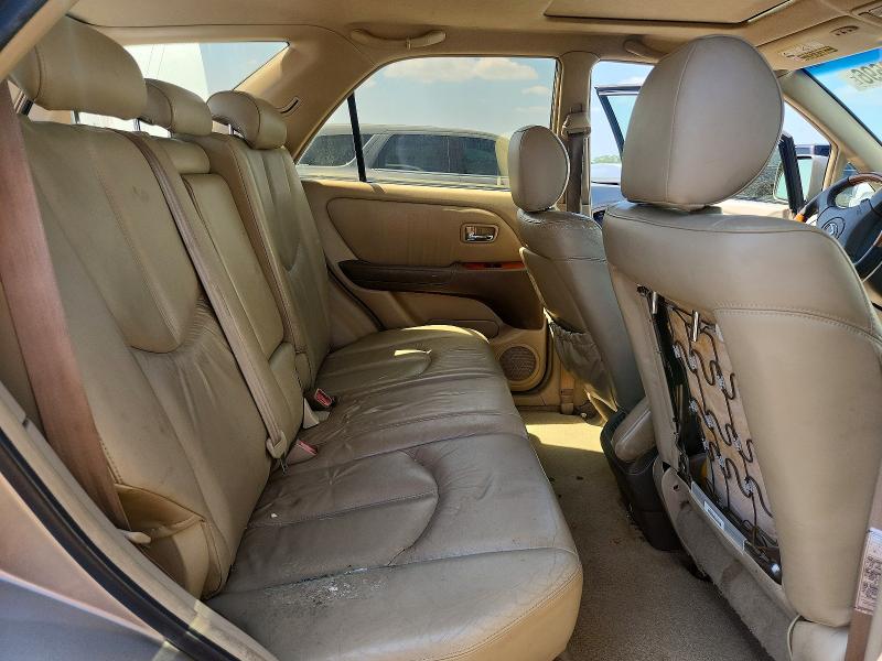 Photo 11 from auction – 2002 LEXUS RX with VIN JTJHF10U720255819