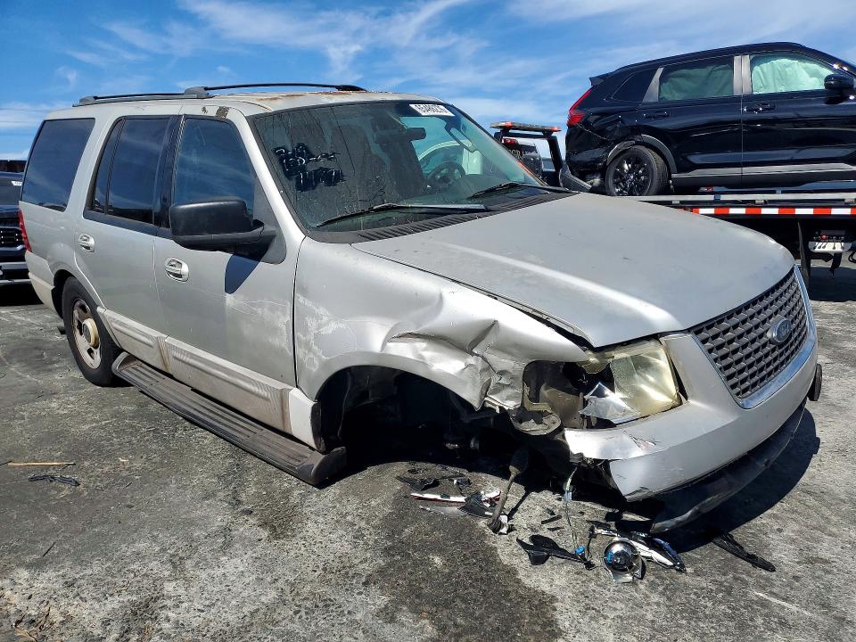 Photo 4 from auction – 2003 FORD EXPEDITION with VIN 1FMRU15W73LB78565