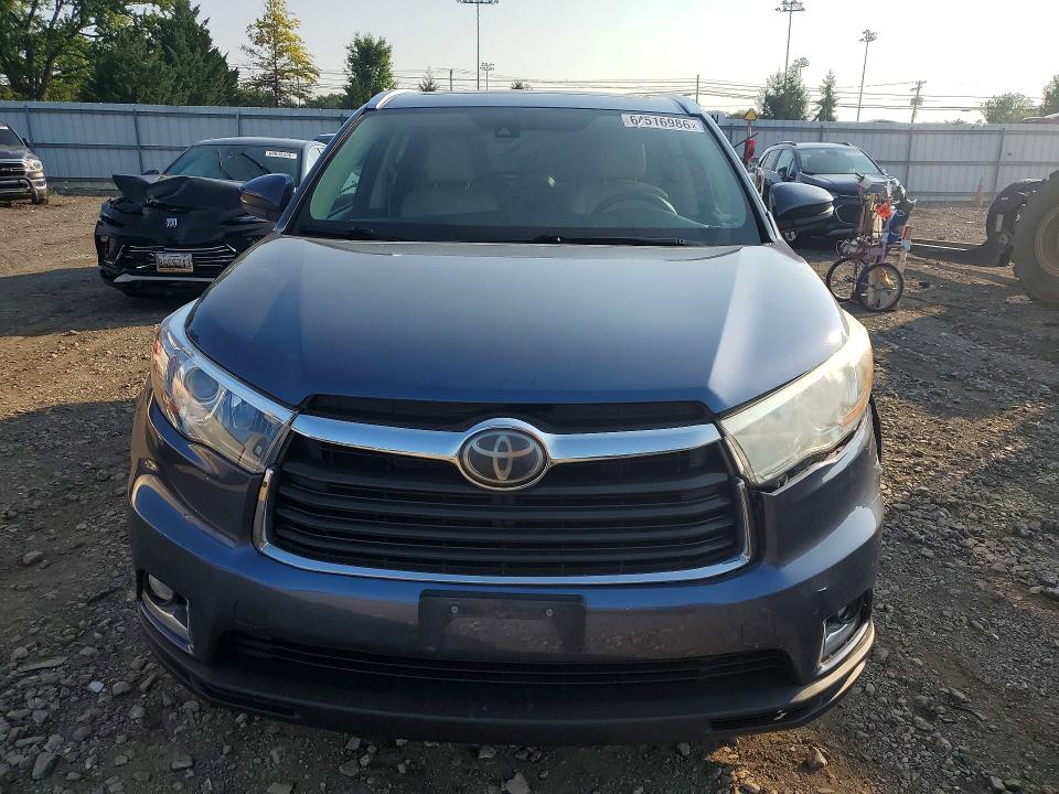 Photo 5 from auction – 2014 TOYOTA HIGHLANDER with VIN 5TDDKRFH2ES025855