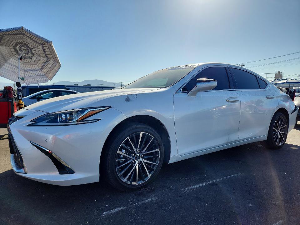 Фото 1 с аукциона – 2025 LEXUS ES 300H с VIN 58ADA1C12SU065831