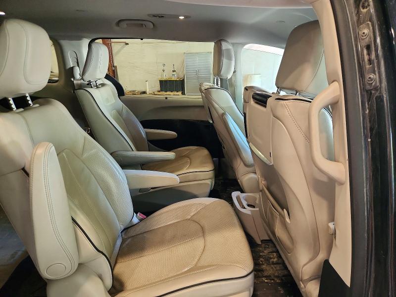 Photo 11 from auction – 2018 CHRYSLER PACIFICA with VIN 2C4RC1N77JR323236