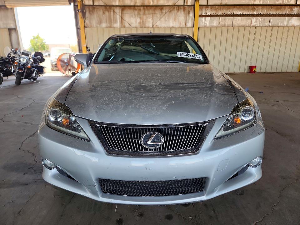 Photo 5 from auction – 2011 LEXUS IS 250C with VIN JTHFF2C2XB2518236