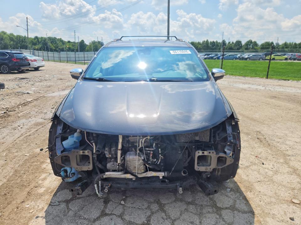 Photo 5 from auction – 2017 CHRYSLER PACIFICA with VIN 2C4RC1GGXHR560830