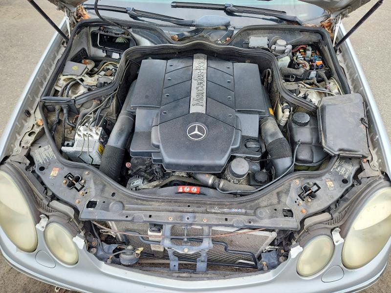 Photo 11 from auction – 2004 MERCEDES-BENZ E with VIN WDBUF83J44X120902