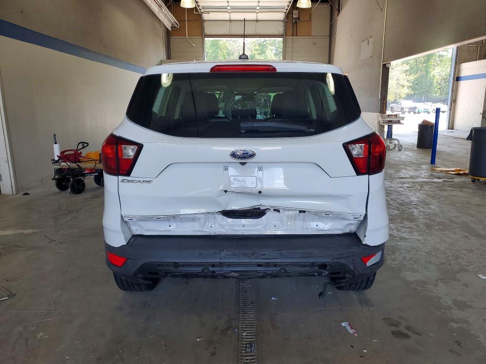 Photo 6 from auction – 2019 FORD ESCAPE with VIN 1FMCU0F77KUC47030