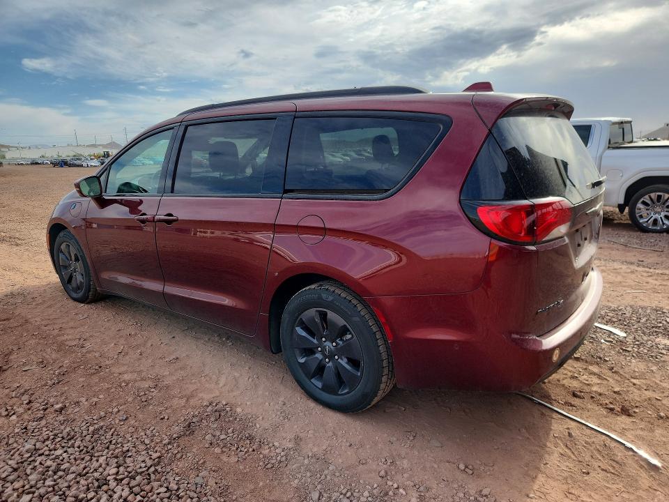 Photo 2 from auction – 2020 CHRYSLER PACIFICA with VIN 2C4RC1N77LR287941