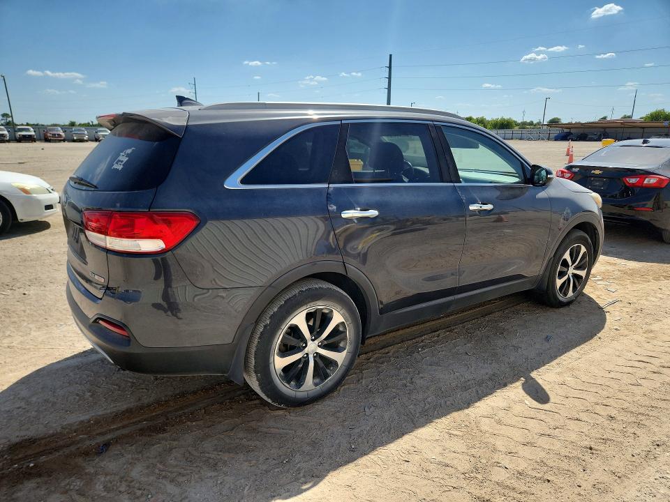 Photo 3 from auction – 2017 KIA SORENTO with VIN 5XYPH4A17HG251190
