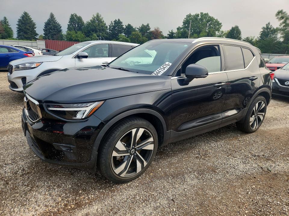 2023 VOLVO XC40 - Търг №64415476