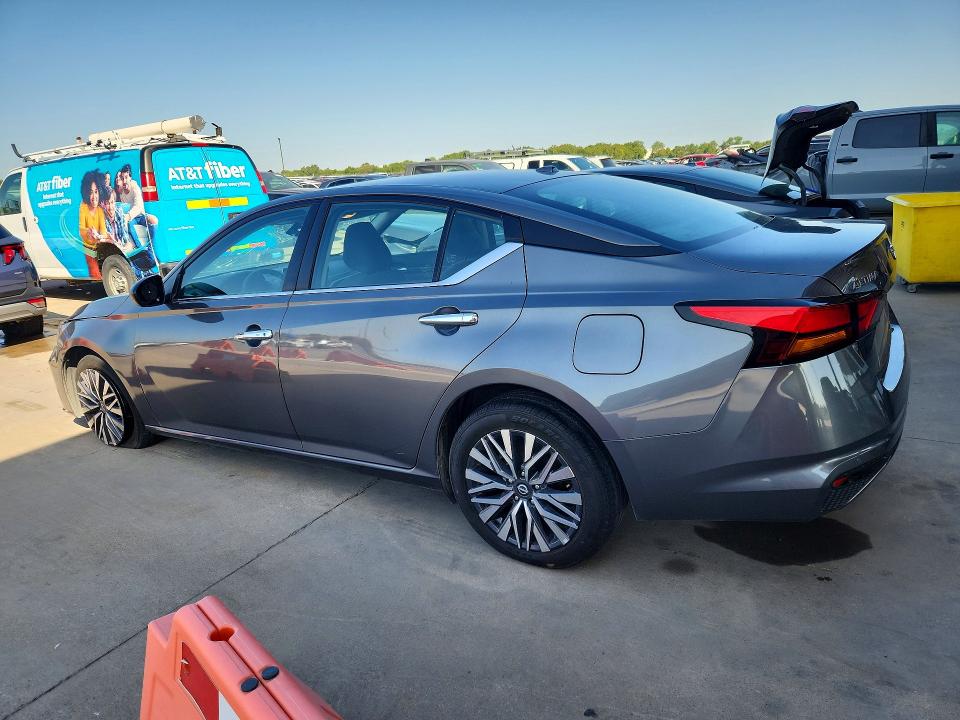 Photo 2 from auction – 2025 NISSAN ALTIMA with VIN 1N4BL4DV0SN388582