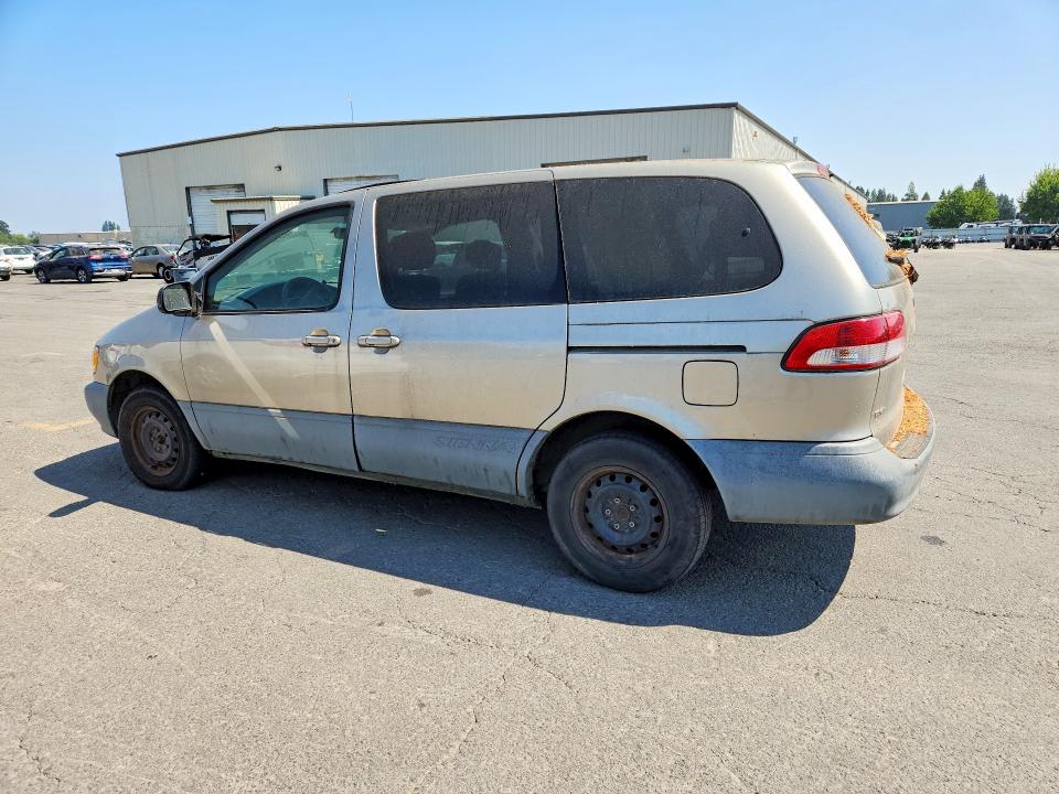 Photo 2 from auction – 2001 TOYOTA SIENNA with VIN 4T3ZF19C31U328003