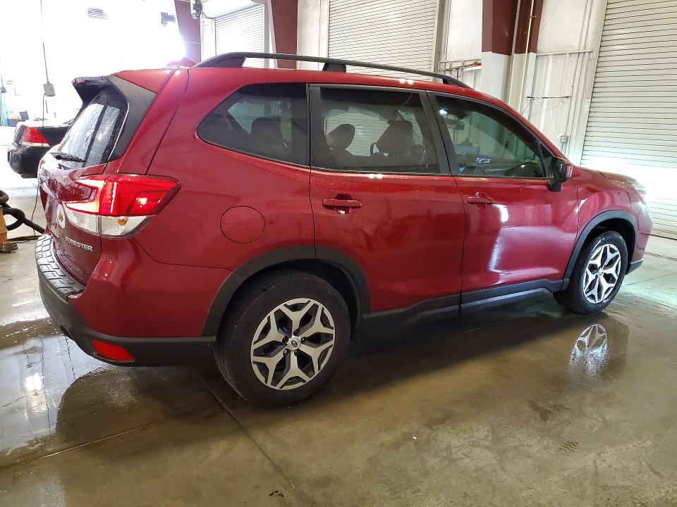 Photo 3 from auction – 2020 SUBARU FORESTER with VIN JF2SKAJC2LH553645