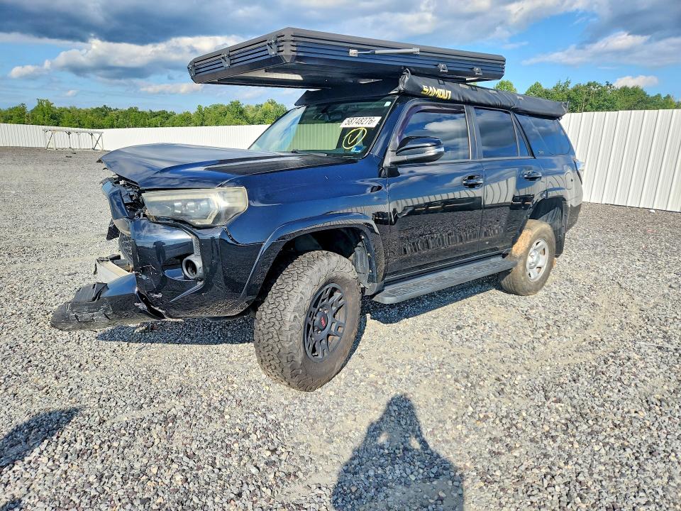 TOYOTA 4RUNNER 2018 с VIN JTEBU5JR4J5601516 - Снимка от търг