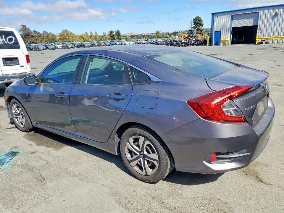 Photo 2 from auction – 2017 HONDA CIVIC with VIN 19XFC2F58HE232137