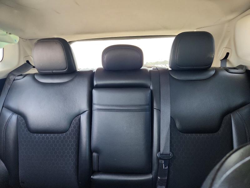 Снимка 10 от търг – 2019 JEEP COMPASS с VIN 3C4NJCBB6KT726616