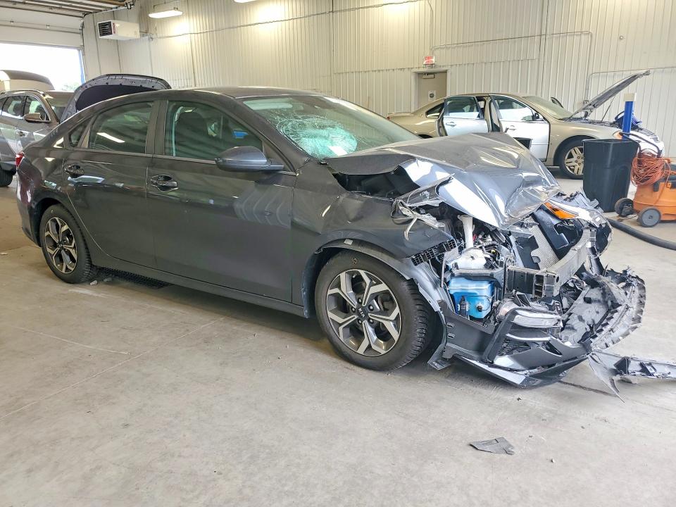 Foto 4 de la subasta – 2019 KIA FORTE con VIN 3KPF24AD6KE059027