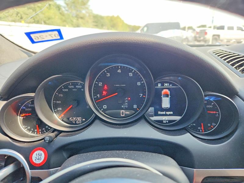 Photo 9 from auction – 2016 PORSCHE CAYENNE with VIN WP1AA2A21GLA06667