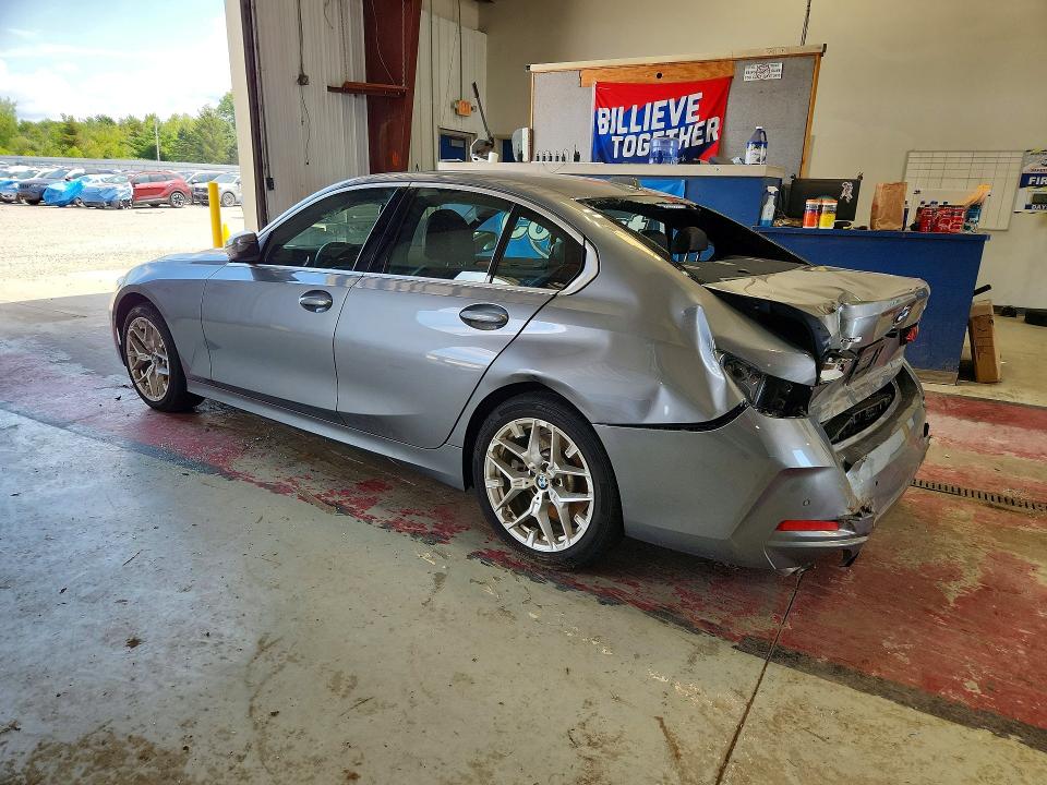 Photo 2 from auction – 2025 BMW 330XI with VIN 3MW89CW07S8F35169