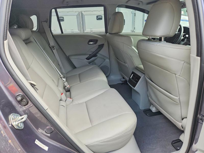 Photo 11 from auction – 2017 ACURA RDX with VIN 5J8TB4H71HL013237