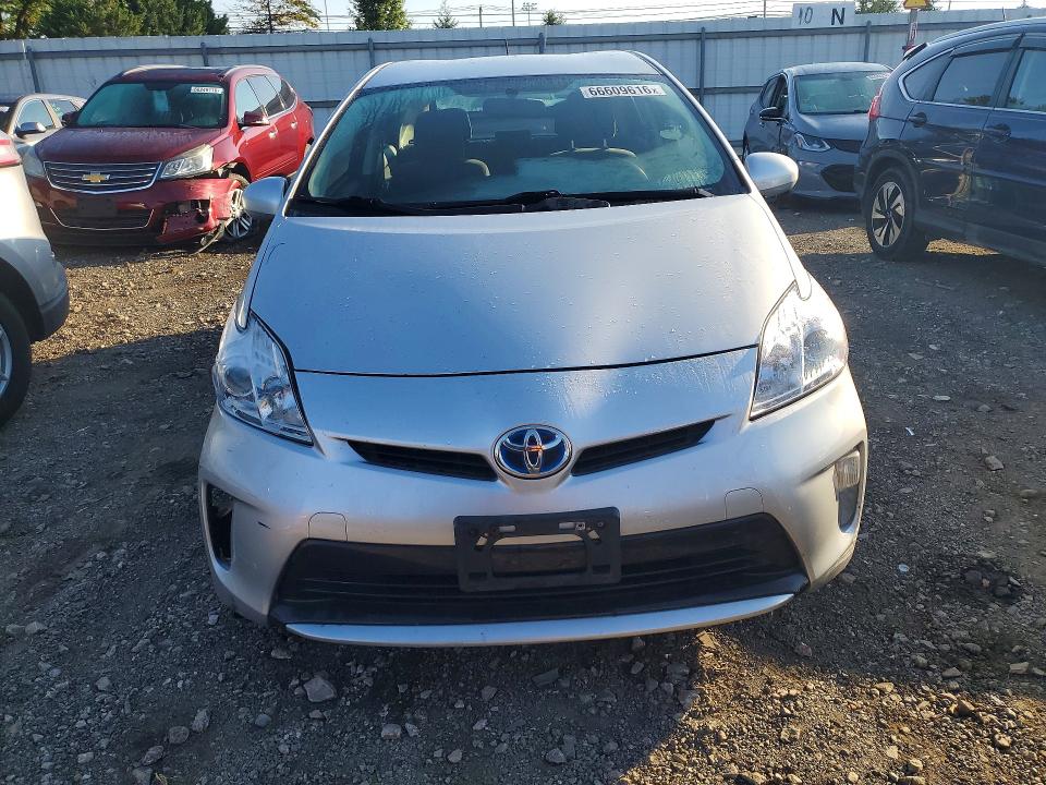 Zdjęcie 5 z aukcji – 2013 TOYOTA PRIUS z VIN JTDKN3DU9D5586814