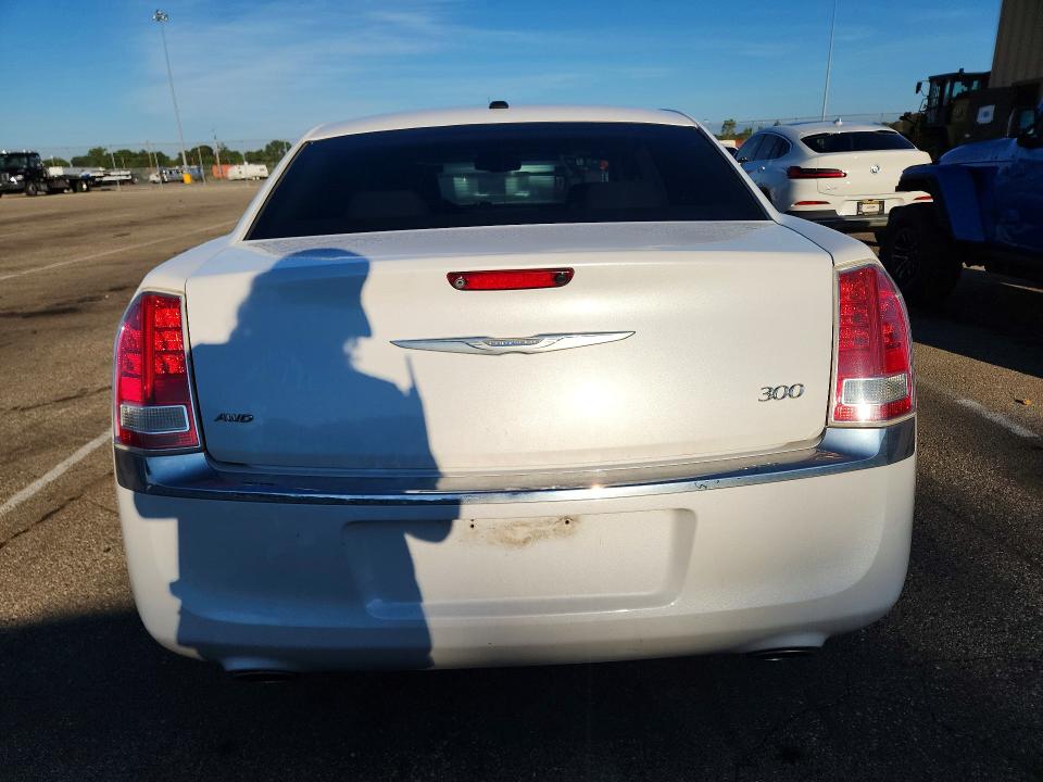 Photo 6 from auction – 2014 CHRYSLER 300 with VIN 2C3CCARG7EH356155