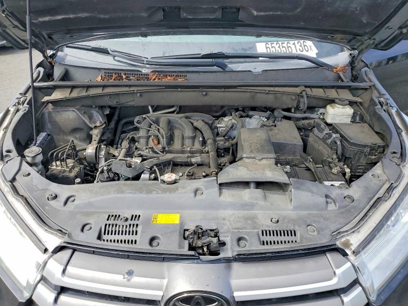 Photo 12 from auction – 2018 TOYOTA HIGHLANDER with VIN 5TDKZRFH8JS543031