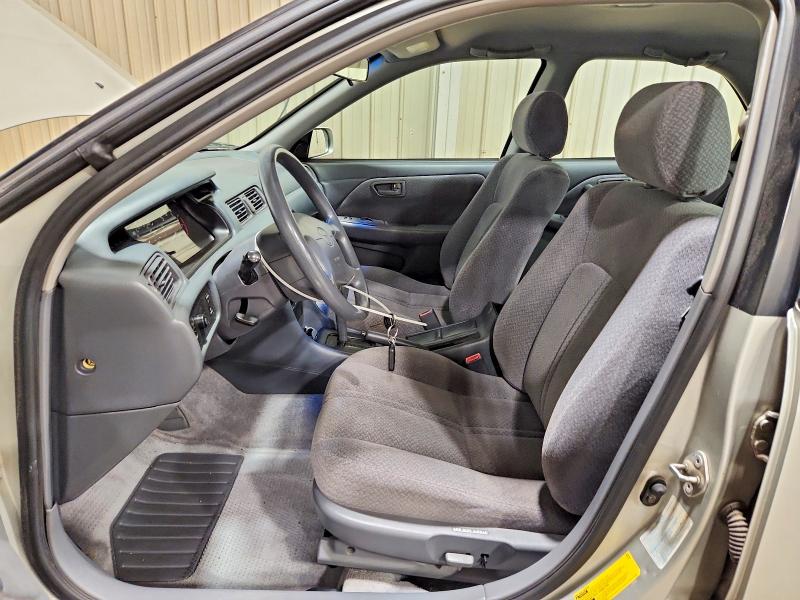 Photo 7 from auction – 2000 TOYOTA CAMRY with VIN 4T1BG28K2YU689755