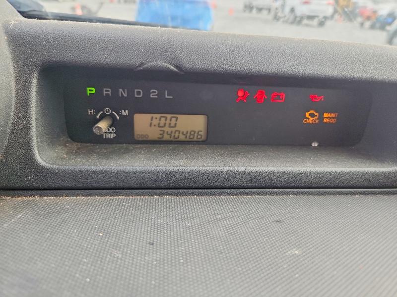 Photo 9 from auction – 2005 SCION XB with VIN JTLKT324450180077