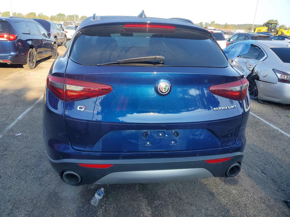 Photo 6 from auction – 2018 ALFA ROMEO STELVIO with VIN ZASFAKPN0J7B69357