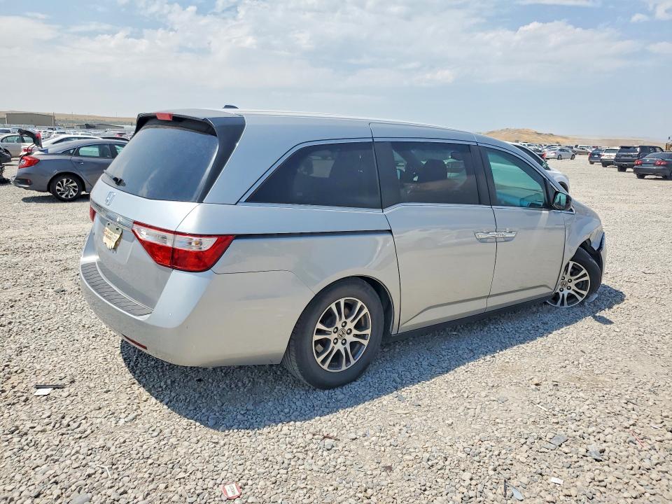 Photo 3 from auction – 2011 HONDA ODYSSEY with VIN 5FNRL5H62BB046356