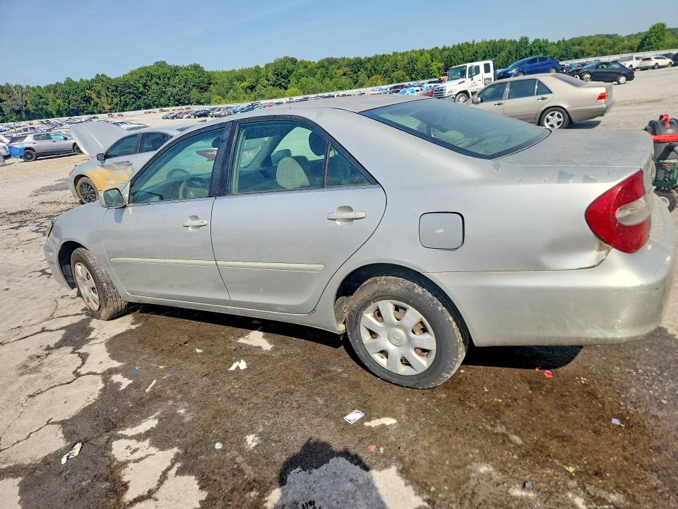 Photo 2 from auction – 2002 TOYOTA CAMRY with VIN 4T1BE32K42U559486