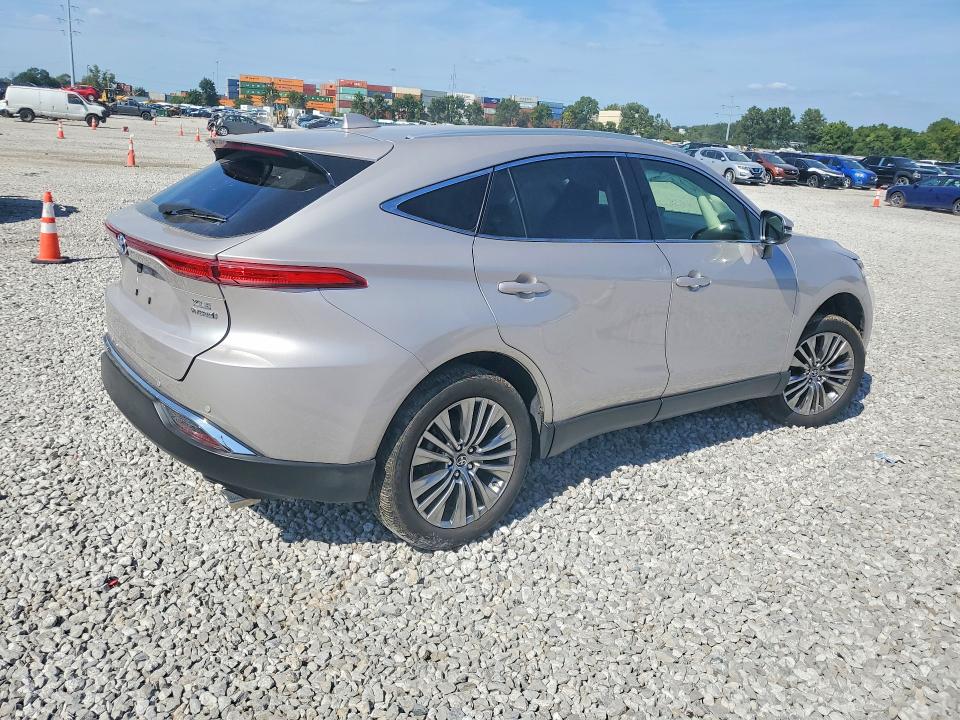 Photo 3 from auction – 2022 TOYOTA VENZA with VIN JTEAAAAH4NJ101227